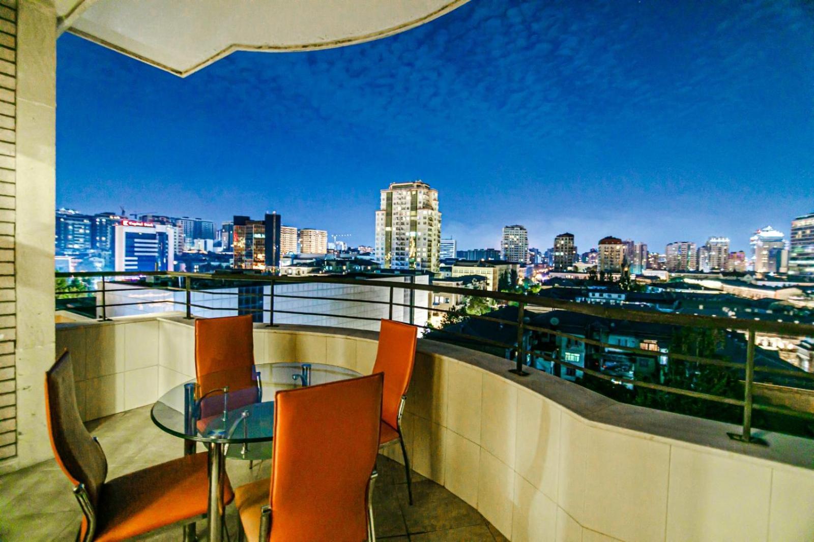 Apartment Charming Lux Baku