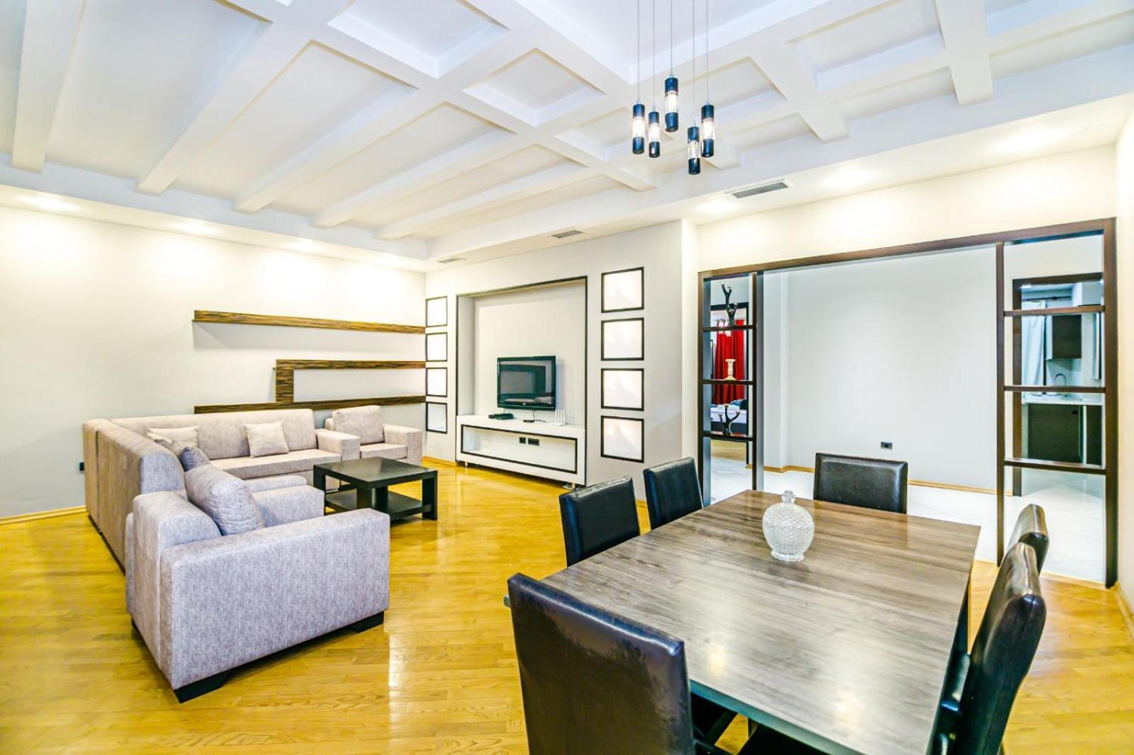 Charming Lux Apartment *